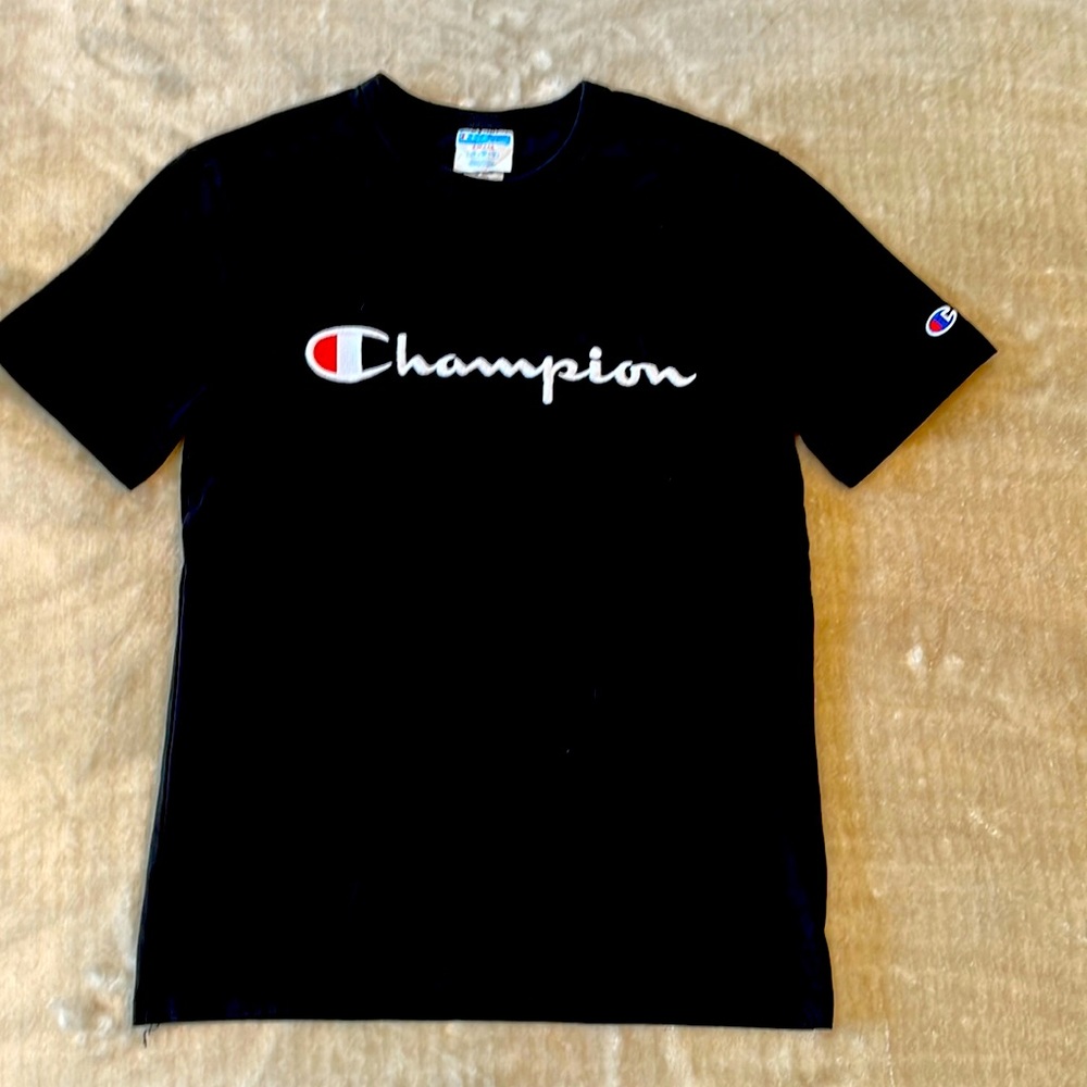 Champion black short sleeved Tshirt